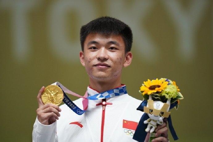 斯威士兰射击名将射中所有目标，夺得冠军